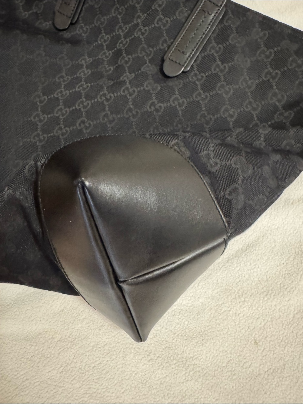 Gucci Black GG Monogram Canvas Tote with Leather Trim - Picture 4 of 9